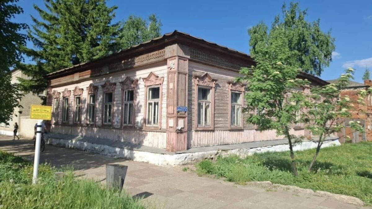 Дом купца и борца с пьянством в Тетюшах продают за символический 1 рубль