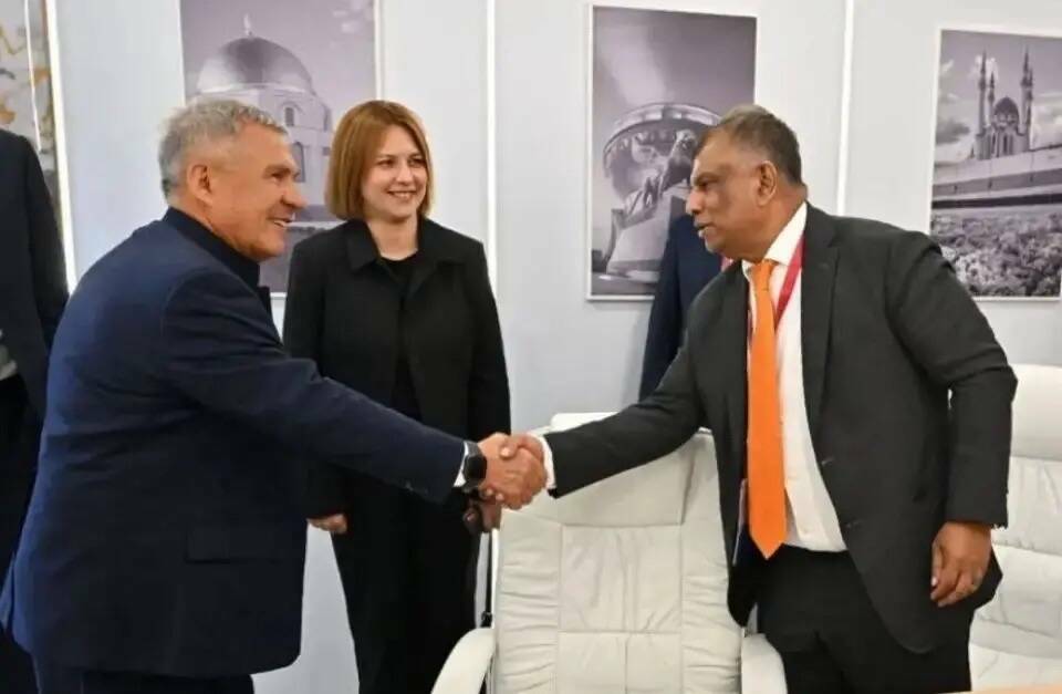 Минниханов обсудил с представителем AirAsia запуск прямых рейсов в Казань