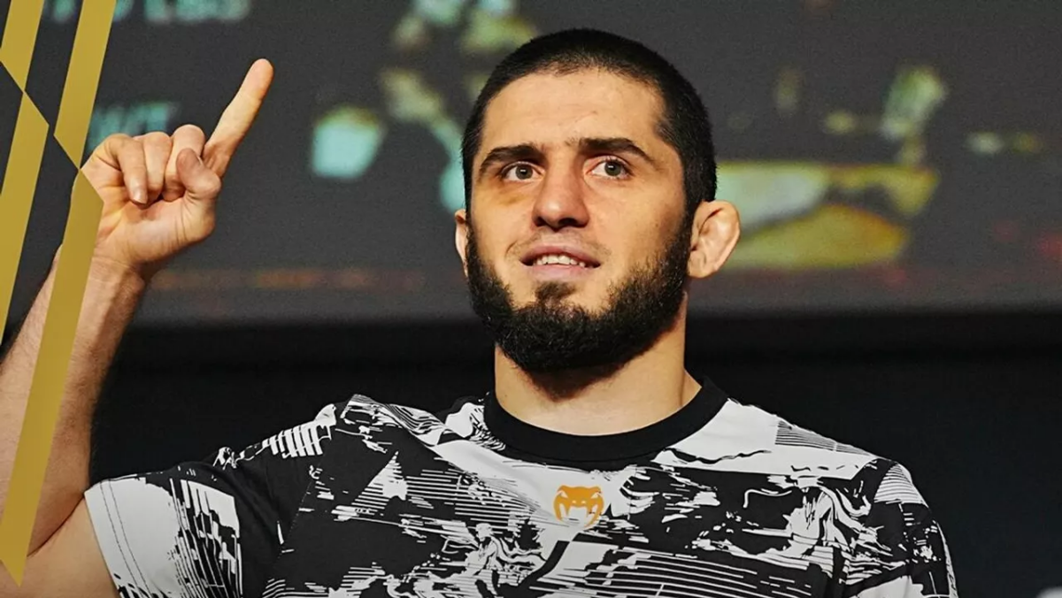 Ислам Махачев посоветовал не начинать карьеру в MMA из-за финансовых трудностей