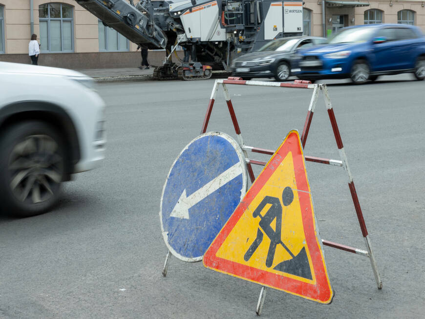 В Казани ограничили движение на одном из перекрестков по улице Айдинова