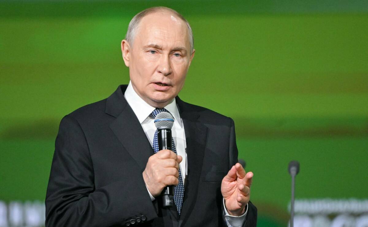 Путин: Ситуация с нефтепродуктами в России постепенно выправится