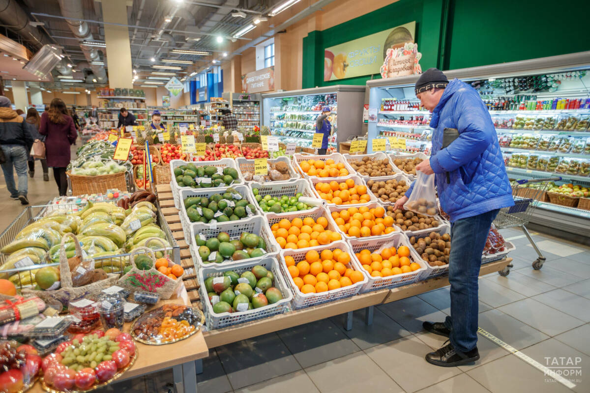 В России начнут автоматически штрафовать за продажу просроченных продуктов
