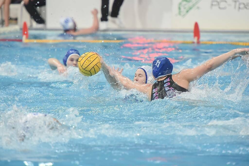 Женская сборная России вышла в полуфинал Кубка мира по водному поло