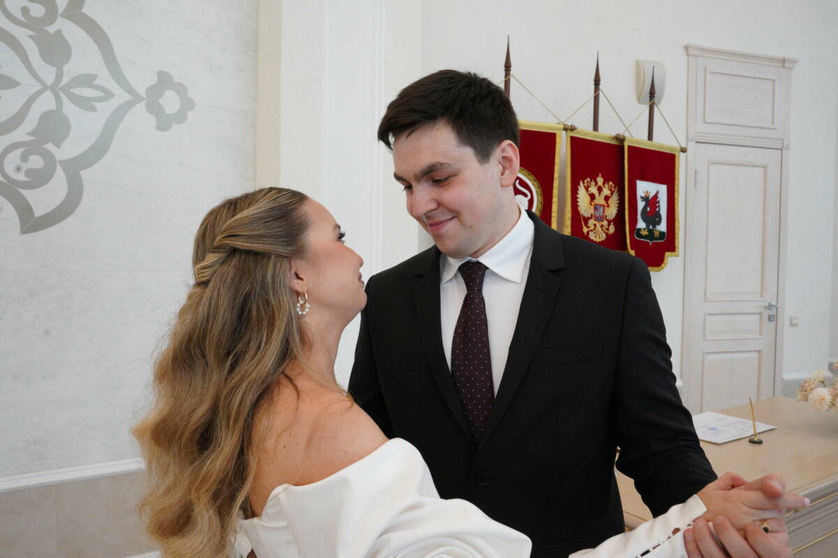 Врачи из Казани, сторонники «Единой России», заключили брак