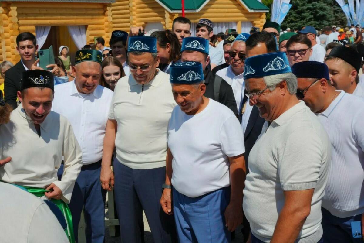 Рустам Минниханов принял участие в Республиканском Сабантуе в Петропавловске
