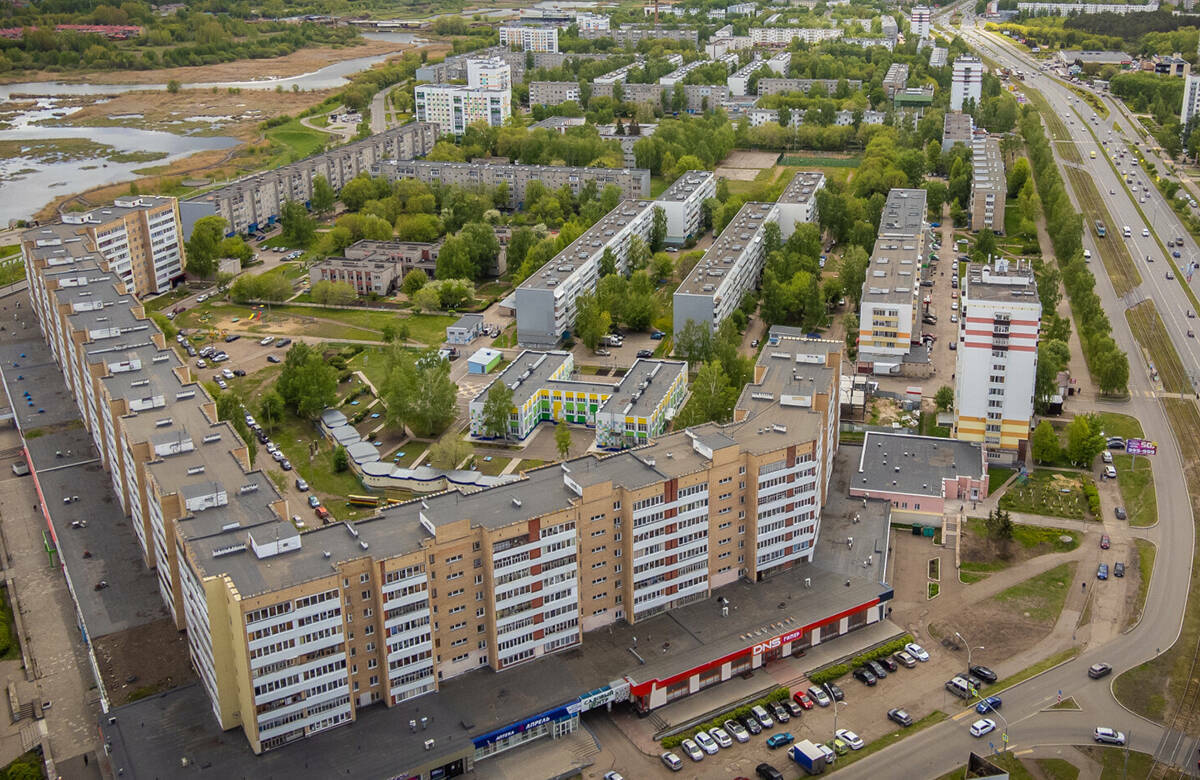 Депутаты Горсовета Набережных Челнов поддержали упразднение с осени муниципального жилищного контроля. Полномочия по надзору за жилым фондом перейдут региональным органам. Обсуждение решения переросло в дискуссию о сокращении полномочий местного самоуправления. Мэр Наиль Магдеев заявил, что муниципалитетам нужно доверять.