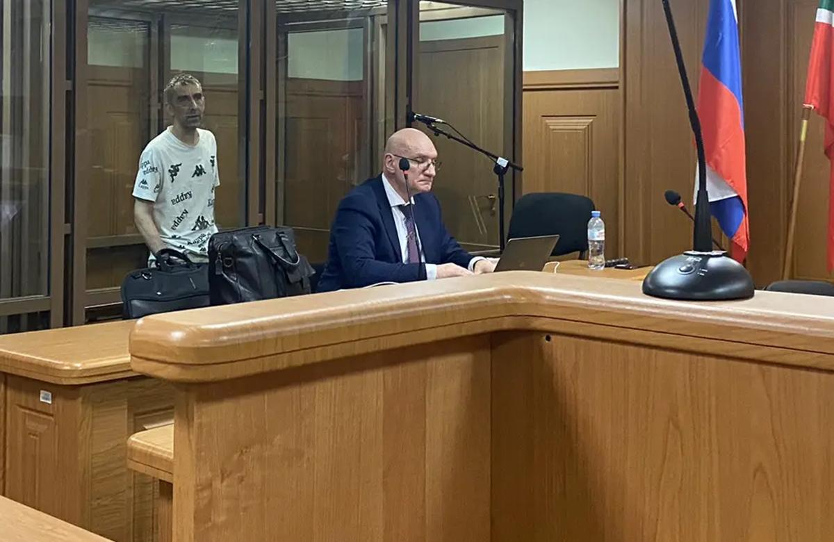 В суде Татарстана огласили переписку жительницы Казани и ее бывшего супруга – гражданина Турции и Германии. Из зачитанного стало понятно, что Эцфела Мете пытался наладить с ней отношения. Подробнее в репортаже «Татар-информа» из зала суда.