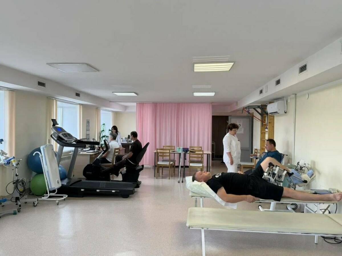 «Здесь лечат очень хорошо»: как в Челнах помогают восстанавливаться бойцам СВО
