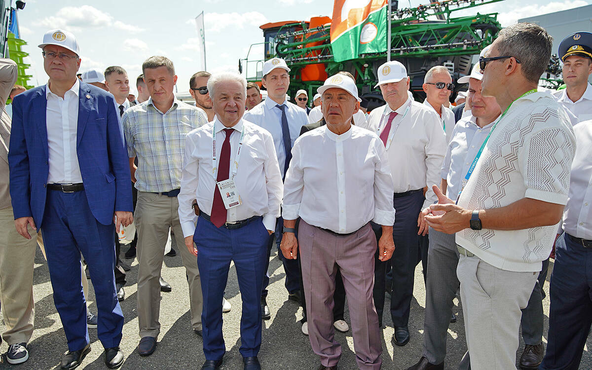 Автолавки для деревень и дроны для полей: как стартовала «Агроволга-2026»