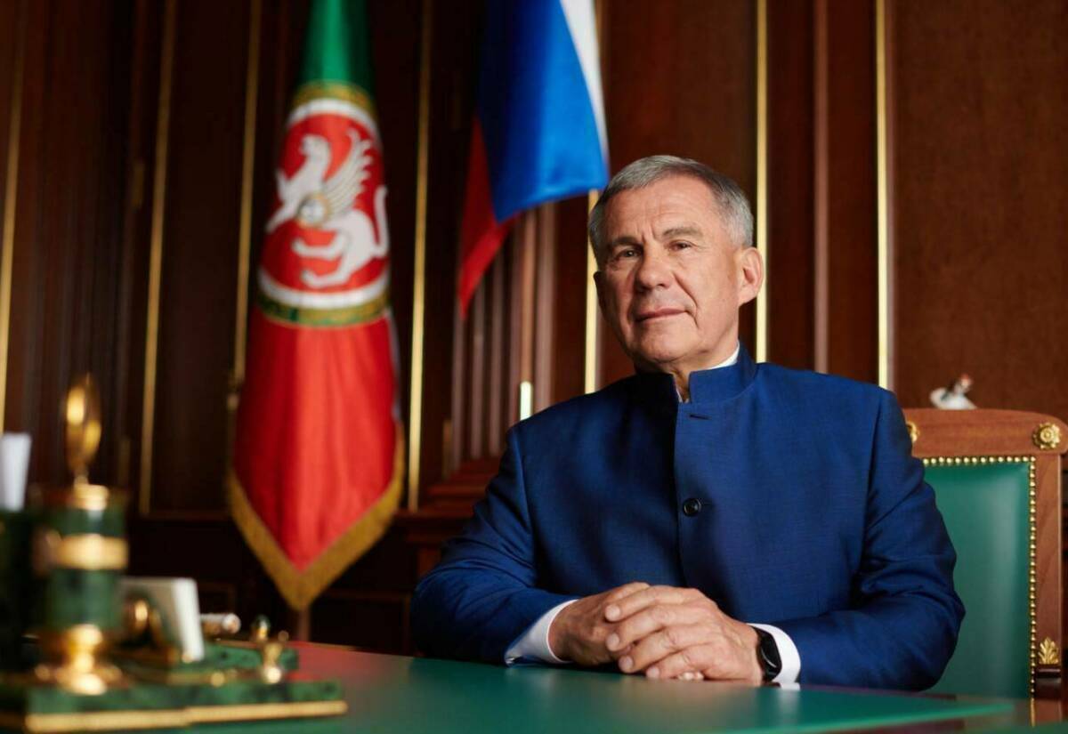 Рустам Минниханов дал интервью TV BRICS, Wildberries предстоит подсчитать и минимизировать убытки, а татарстанские журналисты съездили в Китай. Эти темы в «Акцентах недели» обсудили главный редактор «Татар-информа» Ринат Билалов, обозреватель Альберт Бикбов и ведущий Артур Халилуллов.
