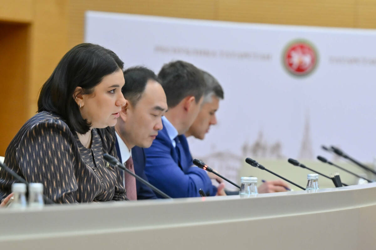 «РОСТКИ-2026»: от «китайского Google» до сычуаньской оперы и гонок на «драконах»