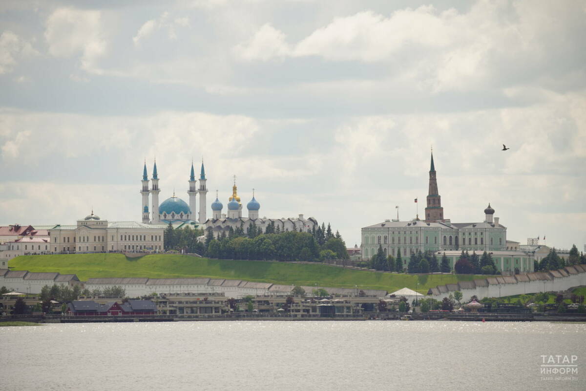 Более трети работников Татарстана получают зарплату выше средней по России