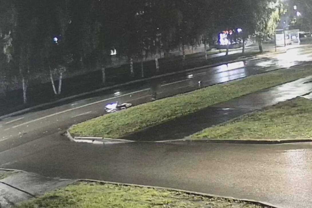 Момент столкновения 15-летнего мотоциклиста с авто в Нижнекамске попал на видео