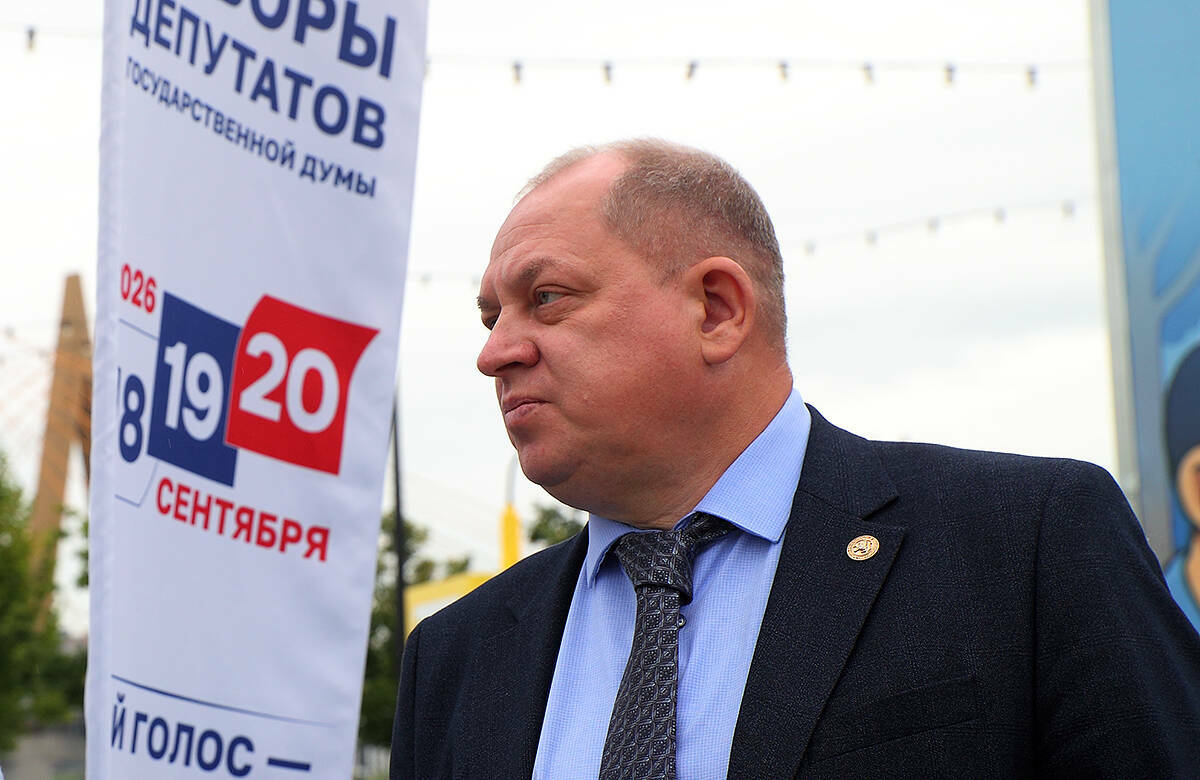 С 20 августа по 15 сентября члены участковых комиссий будут лично информировать жителей Казани и Набережных Челнов о выборах депутатов Госдумы. Как будет организована эта работа, кто придет к жителям и как отличить обходчика от мошенника, в интервью главному редактору «Татар-информа» Ринату Билалову рассказал зампредседателя ЦИК РТ Андрей Нефедов.