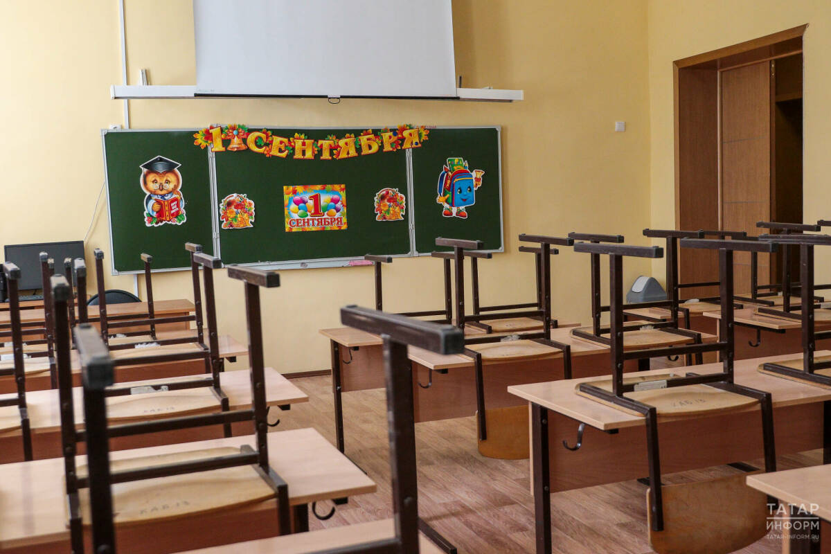 Юрист Курбаков: мошенники представляются учителями в преддверии учебного года