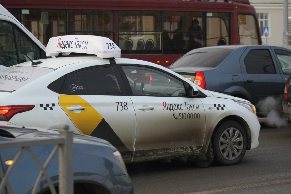 В России с сентября изменятся правила перевозки пассажиров и багажа в такси