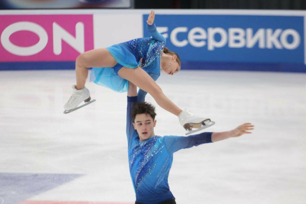 Шешелева и Карнаухов лидируют после короткой программы на юниорском Гран-при