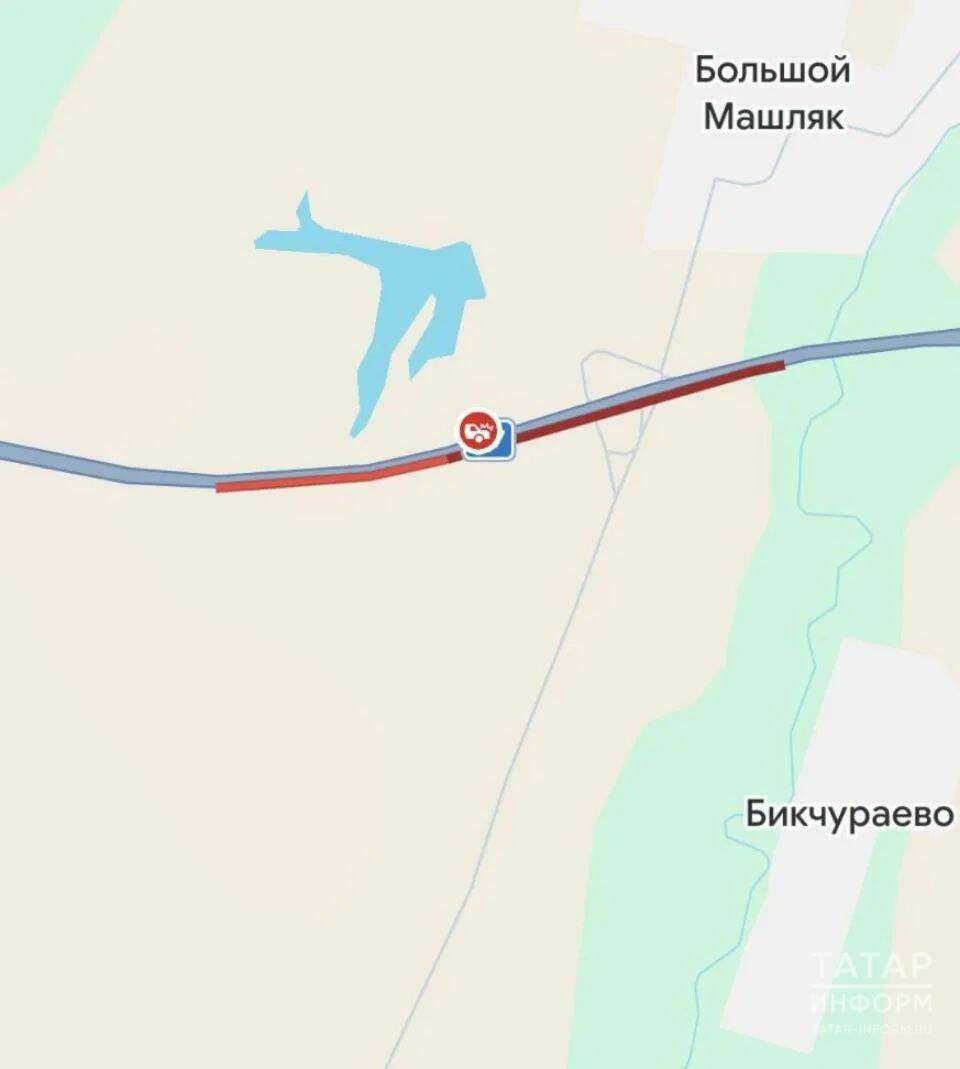 ДТП с двумя фурами вызывало пробку на въезде в Мамадышский район РТ