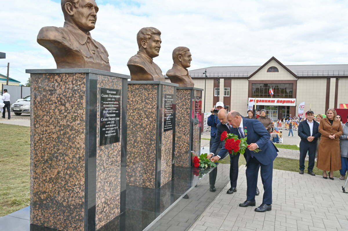 Аллея бюстов выдающихся уроженцев открылась в Тюлячах