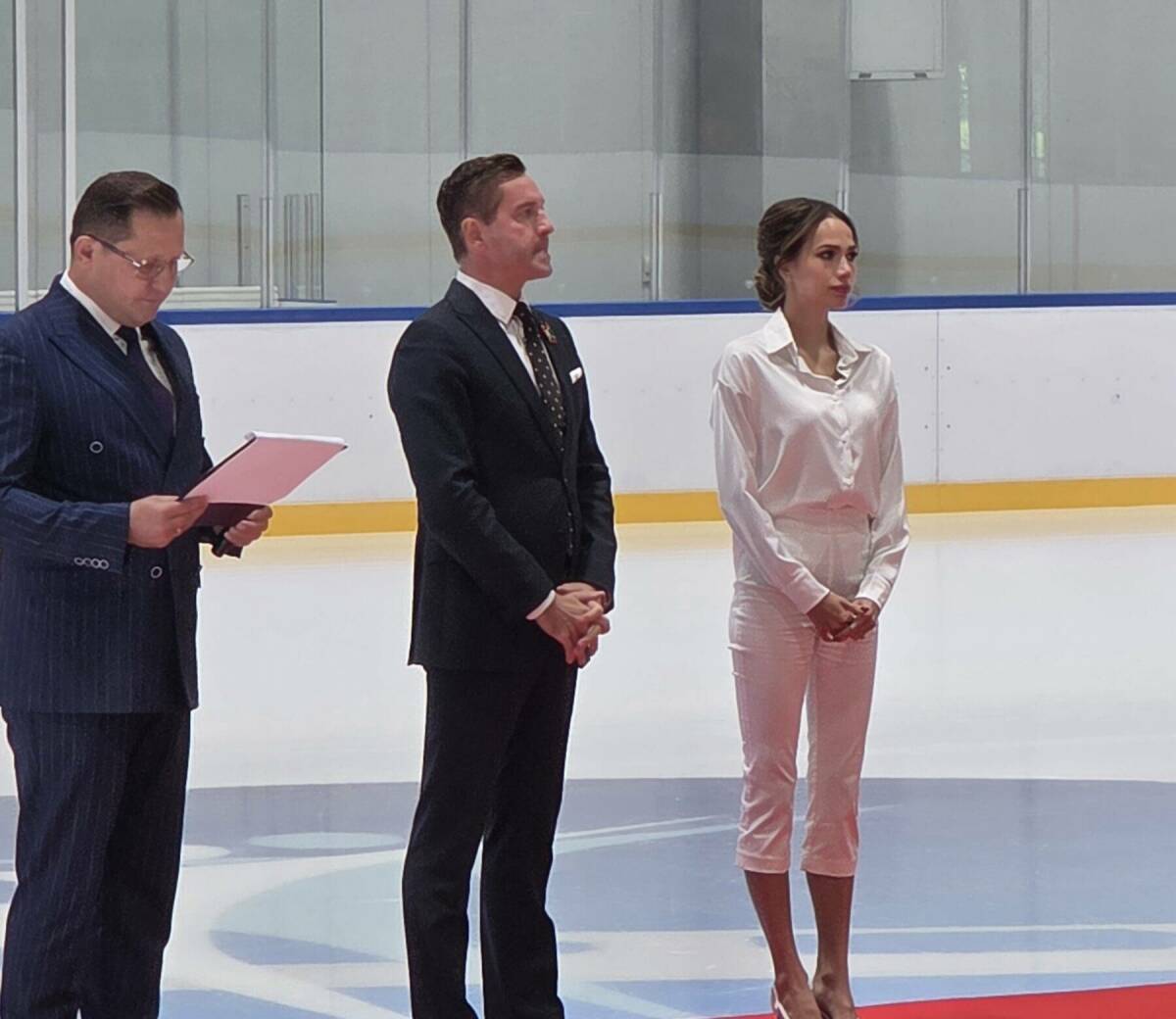 Загитова посетила открытие школы фигурного катания в Казани