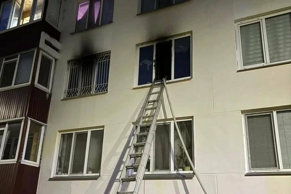Женщина погибла на пожаре в нижнекамской пятиэтажке