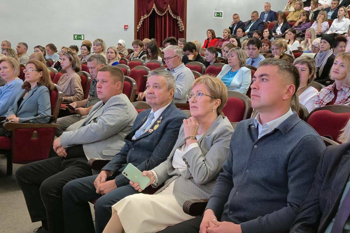 В Лениногорском районе 291 работник занесен на Электронную доску почета РТ