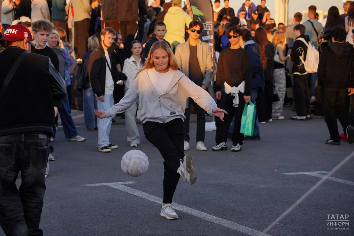 Напутствие Минниханова и дрифт: как прошел фестиваль «Время молодых» в Казани