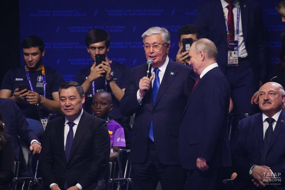 Токаев предложил полностью запретить граффити в Казахстане
