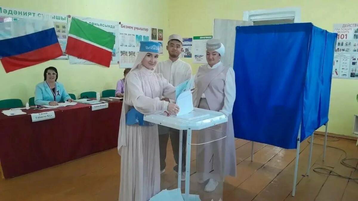 В Актанышском районе молодожены проголосовали в день свадьбы