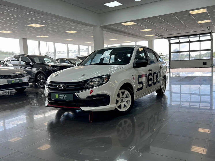 В Твери выставили на продажу гоночную Lada Granta Sport S1600 за 2,75 млн рублей