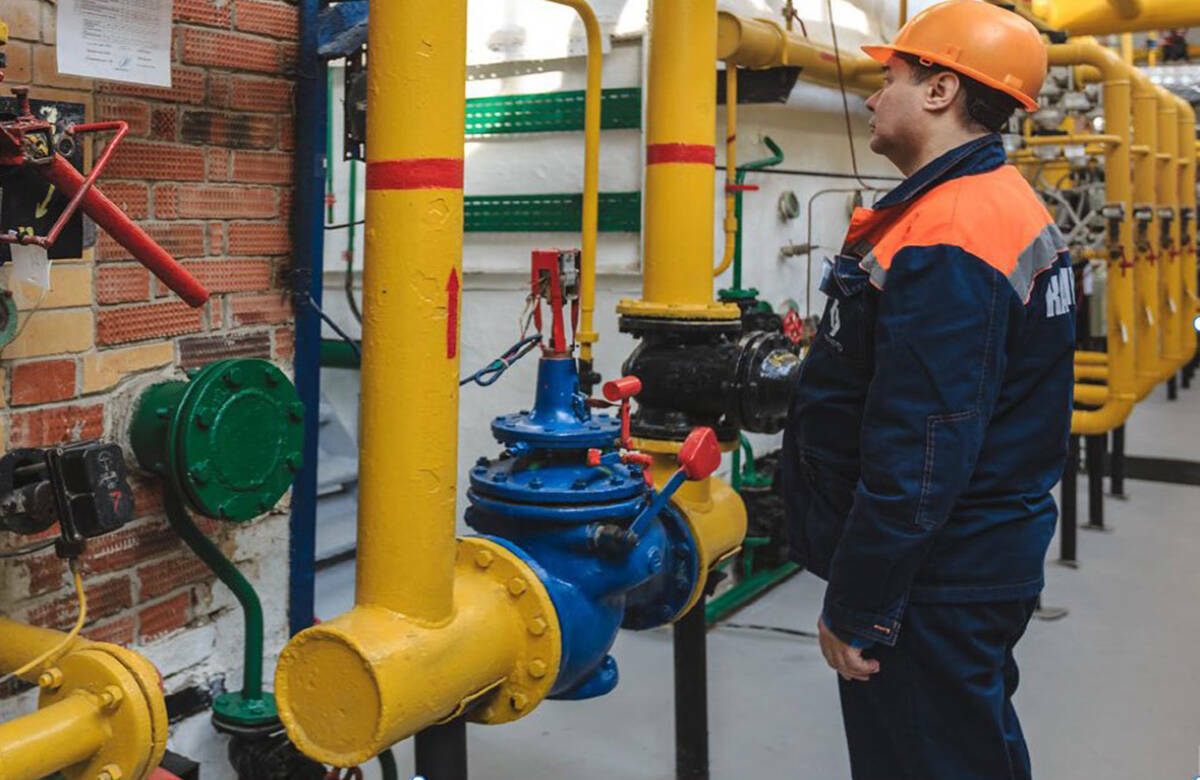Татарстан завершает подготовку коммунальной инфраструктуры к зимнему сезону: все социальные объекты и почти все многоквартирные дома уже получили паспорта готовности. Параллельно идет обновление сетей, на которые только в этом году направили свыше 12,5 млрд рублей. Подробнее – в материале «Татар-информа».