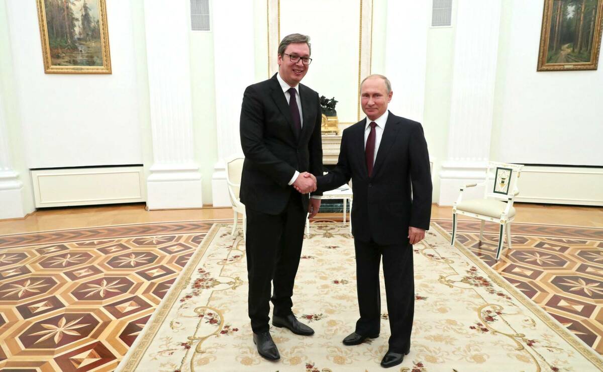 Вучич поздравил Путина с успешным проведением выборов в Госдуму