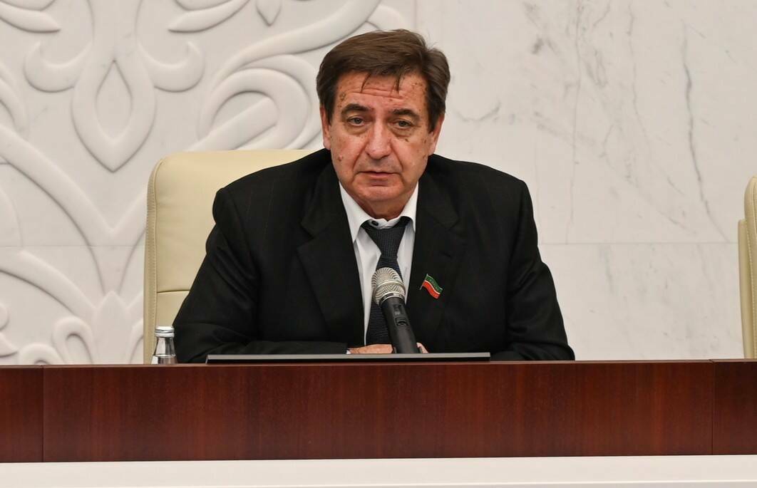 Камалтынов отметил опыт Абдулганиева в управлении республиканскими проектами