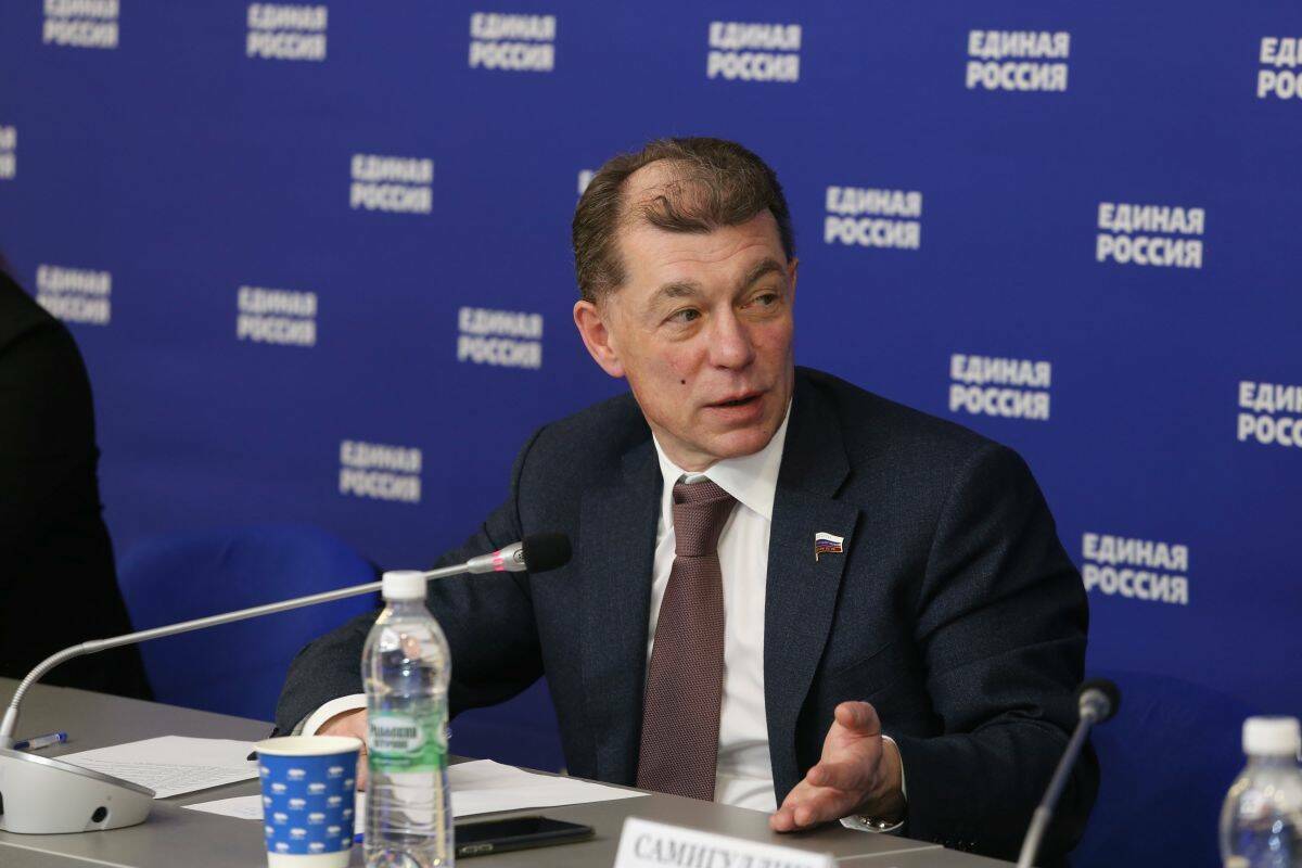 Топилин заявил, что единороссы получили колоссальный мандат доверия от граждан