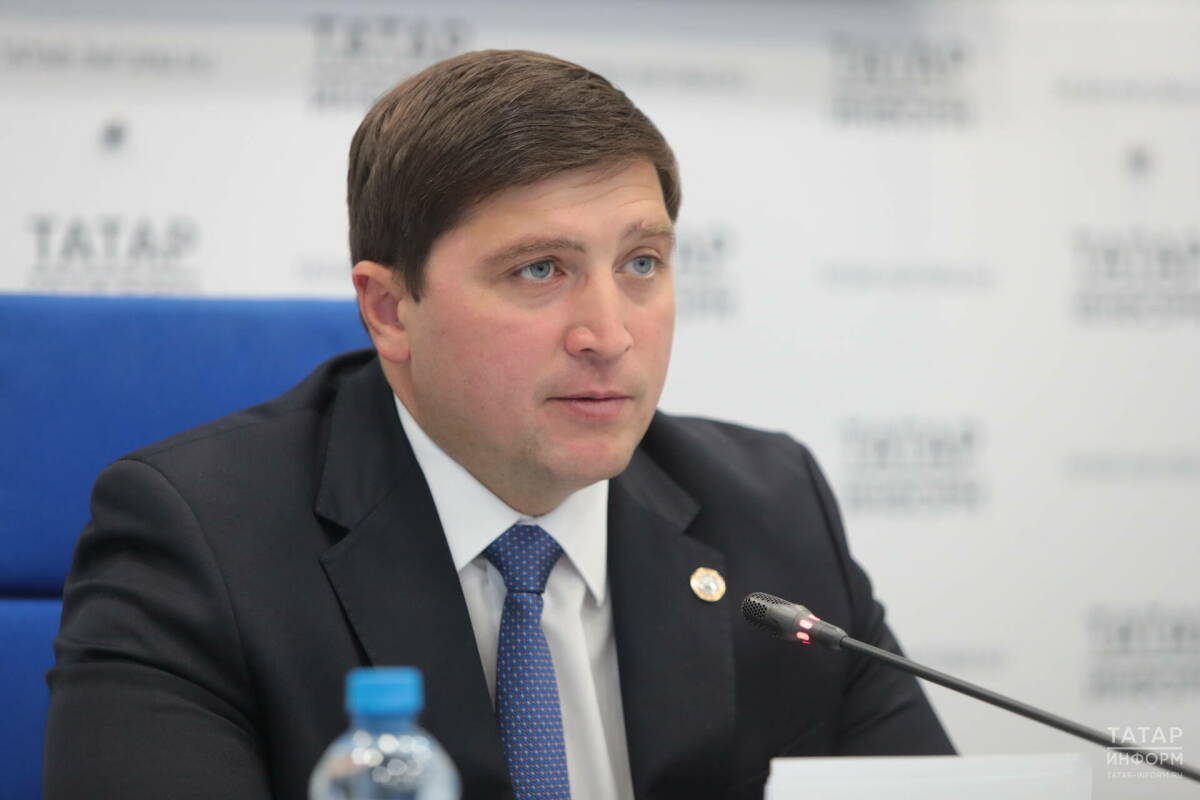 Радмир Беляев призвал нижнекамцев активнее ходить на хоккей