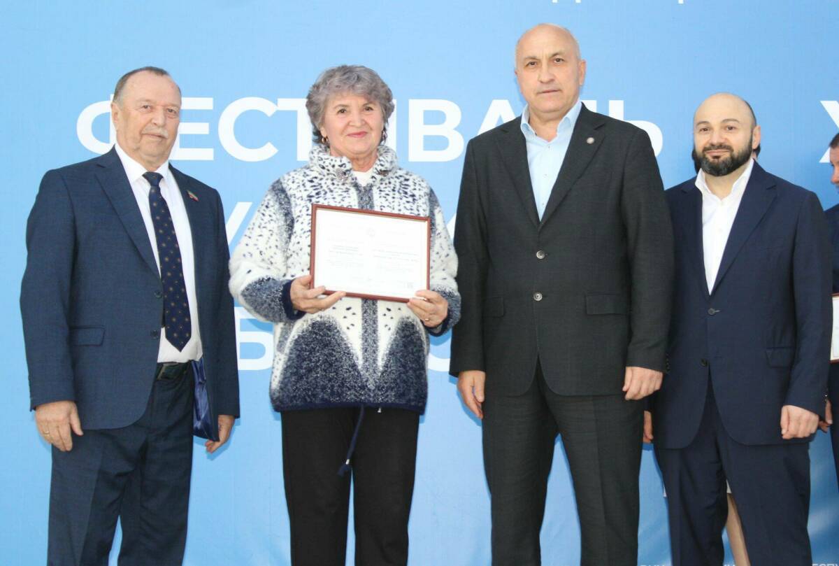 В Азнакаево чествовали людей труда и участников СВО