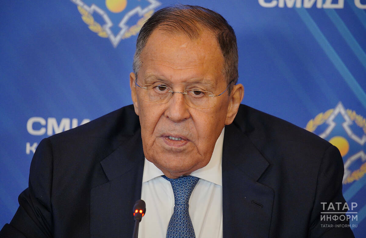 Про дебилов и жалость к Британии: главное из разговора Лаврова с Меньшовой