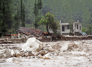 В турецкой Анталье из-за наводнения погибли 6 человек