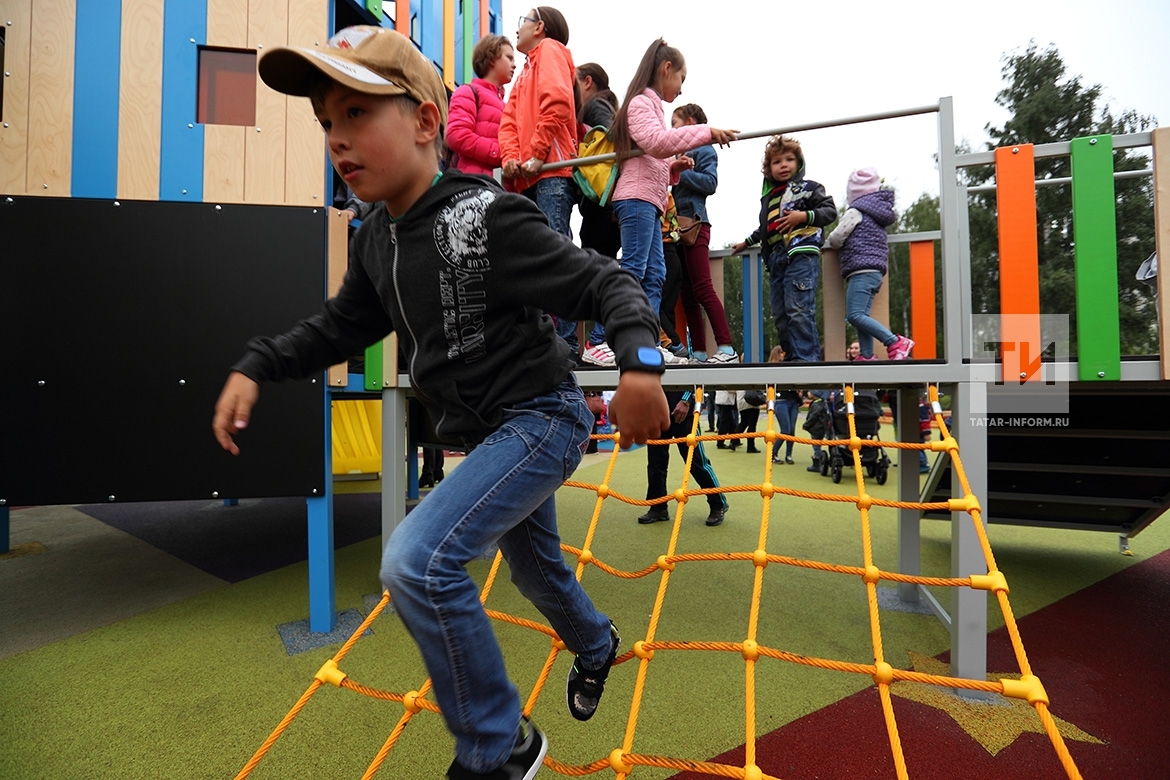 рогово (москва). парк корпачевой рогово. детские парк в орле. остров мечты деревня смурфиков аттракционы. детский парк в москве.