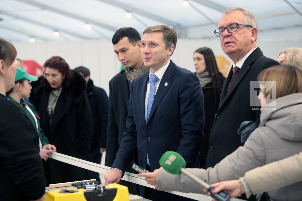 Движение рт. Движение рт. Ассоциации с татарстаном. Будет чисто в татарстане. Казань безопасное колесо 2019.