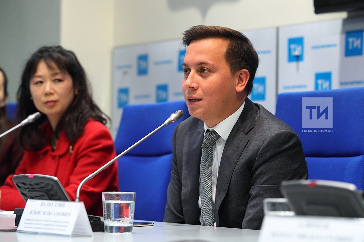 Янг информ. Янг информ. Вертикаль фильм постер. Игорь знаменский баскетбол комментатор. Картинка альпинист михаил хергиани.