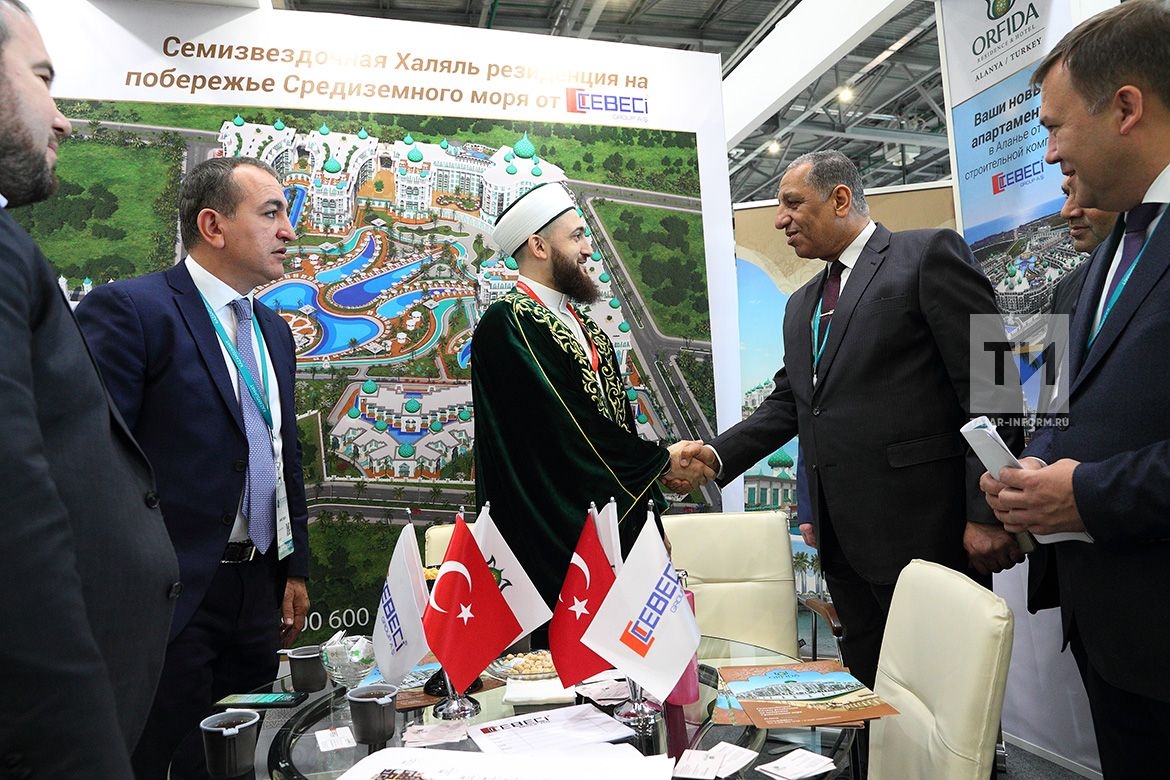 ÐÑÐµÐ·Ð¸Ð´ÐµÐ½Ñ Ð¢Ð°ÑаÑÑÑана Ð ÑÑÑам ÐинниÑ
анов поÑеÑил вÑÑÑÐ°Ð²ÐºÑ Russia Halal Expo 2019, оÑганизованнÑÑ Ð² ÑамкаÑ
ÐеждÑнаÑодного ÑкономиÑеÑкого ÑаммиÑа «РоÑÑÐ¸Ñ â Ð?ÑламÑкий миÑ: KazanSummit 2019»