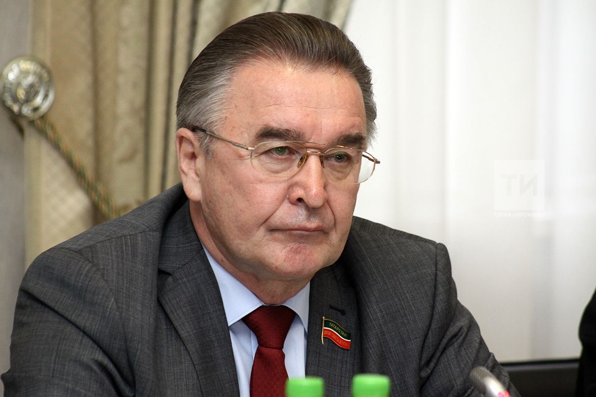 Сообщить председатель. Скажи председатель братья красноперовы. Юрий краснопёров скажи председатель. Скажи председатель прикол. Краснов владимир петрович тольятти.